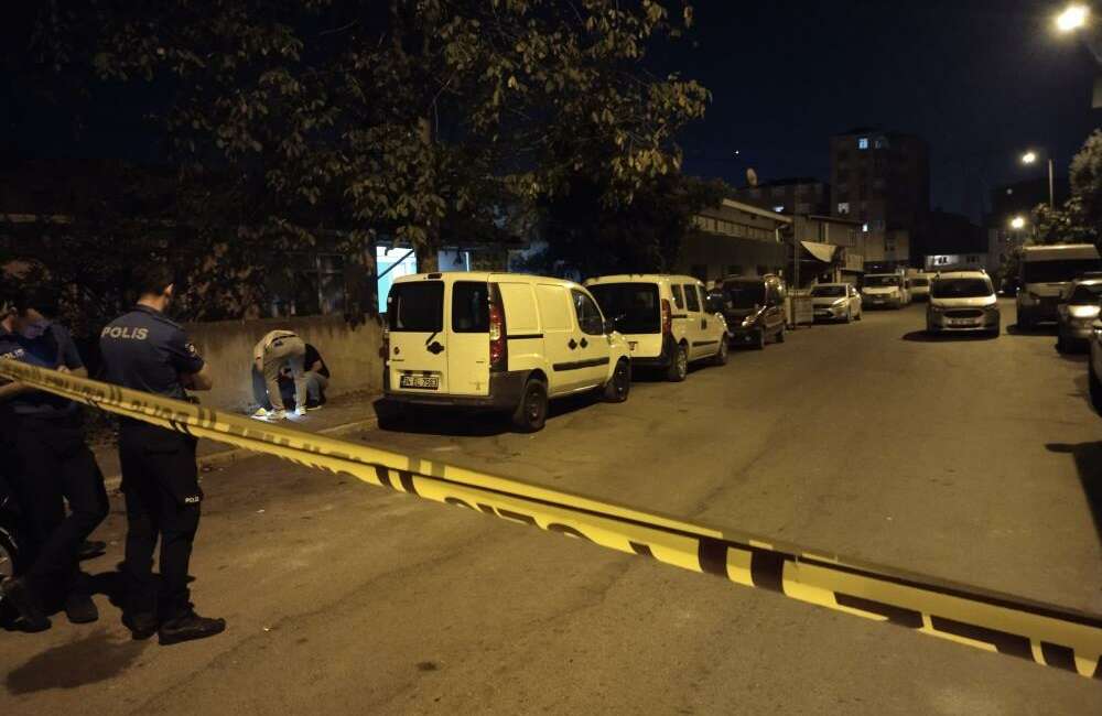 Gecekonduya silahlı saldırı Ataşehir'de bir gecekonduya silahlı