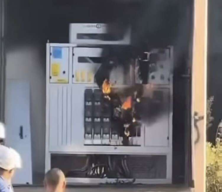 Bursa’da korkutan trafo yangını Bursa'da trafoda çıkan yangın,
