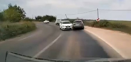 Bursa’da viraja hızlı girdi, olanlar oldu! Bursa’nın Karacabey ilçesinde Boğaz