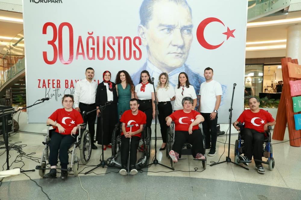 Bursa’da özel öğrencilerden 30 Ağustos Zafer Bayramı’na özel konser