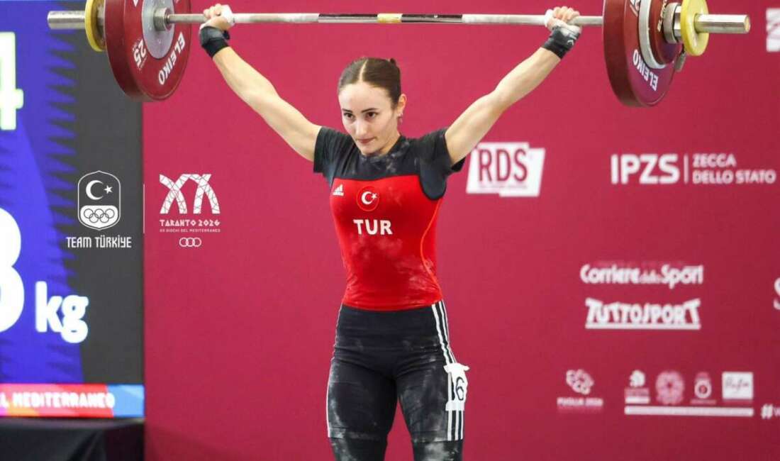 Cansel Özkan’dan Akdeniz Oyunları’nda altın madalya Milli halterci Cansel Özkan,