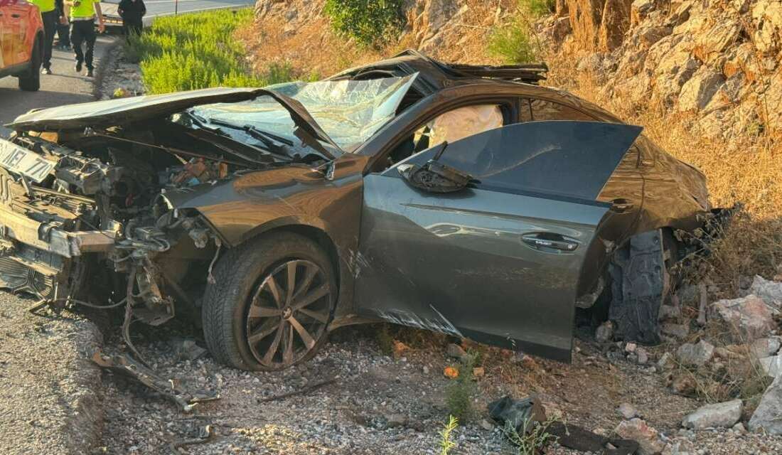 Antalya’da feci kaza: Takla atan otomobilde 1 kişi hayatını kaybetti Antalya’nın Akseki ilçesinde kontrolden