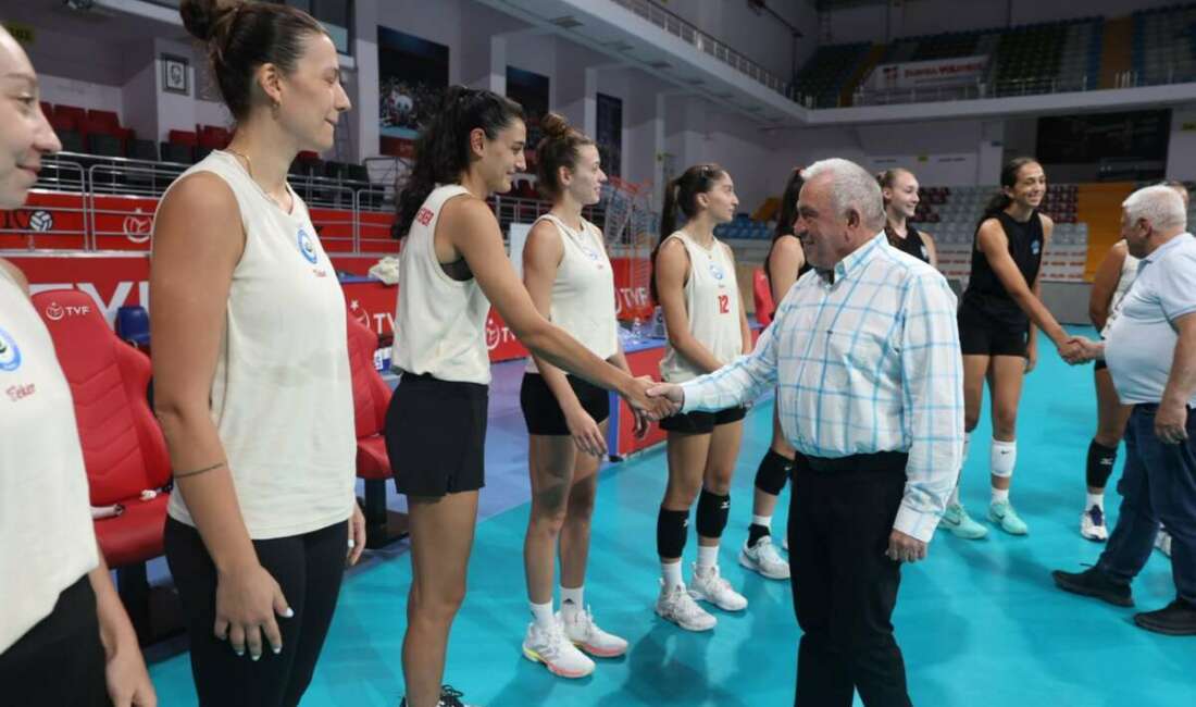 Nilüfer Belediyespor Eker startı verdi; Başkan Özdemir başarılar diledi Vodafone Sultanlar Ligi’nde geçtiğimiz