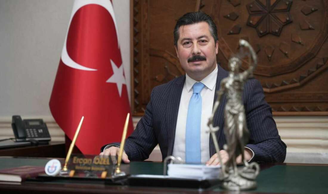 Başkan Ercan Özel’den 30 Ağustos Zafer Bayramı mesajı Yenişehir Belediye Başkanı Ercan