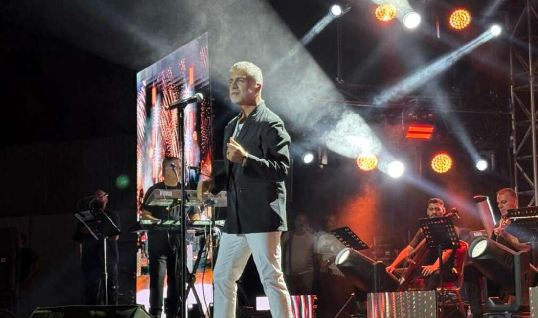 Bursa Festivali’nde perde Özcan Deniz’le kapandı 64. Uluslararası Bursa Festivali,