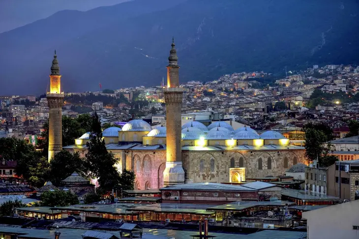 Bursa’da Mevlid Kandili, kent
