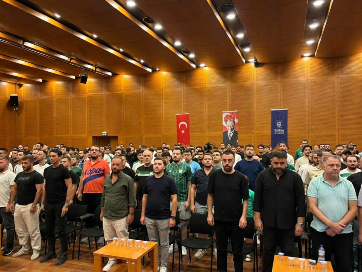 Bursaspor taraftarından küfüre karşı ortak mücadele