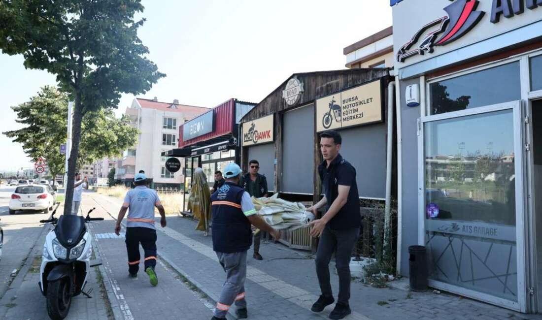 Nilüfer’de kapsamlı bir denetim; Kaldırımlar temizlendi Nilüfer Belediyesi, ilçe genelindeki