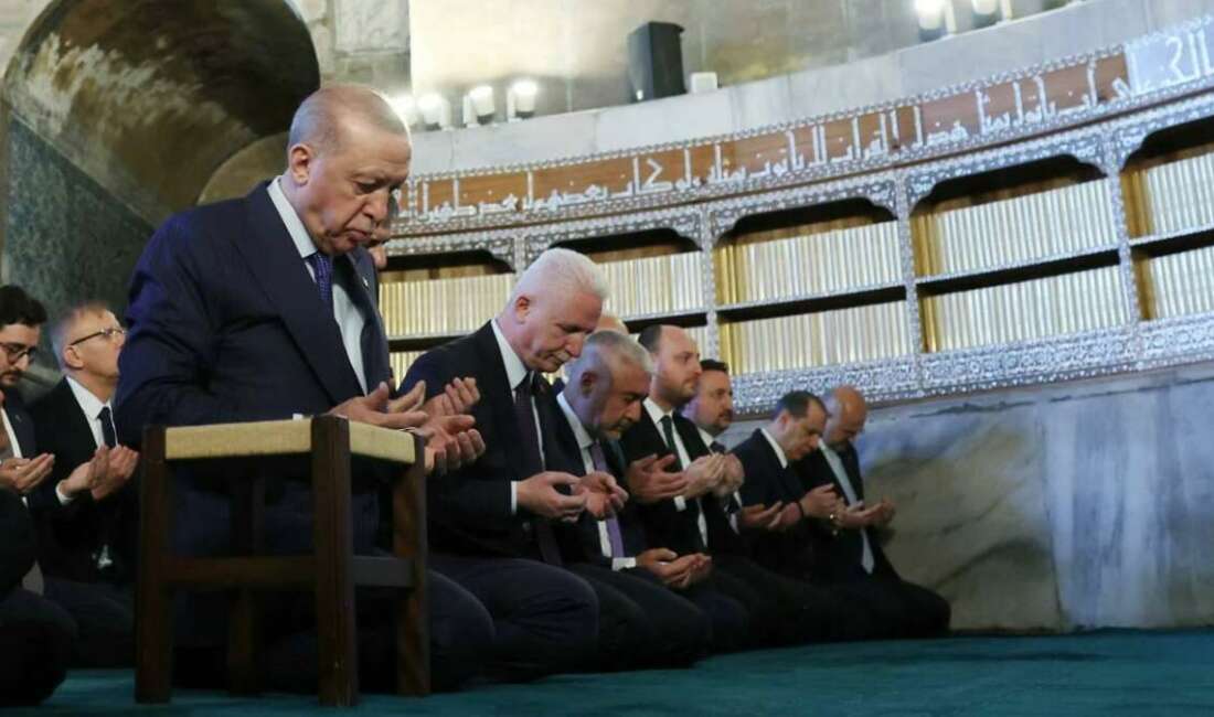 Cumhurbaşkanı Erdoğan’dan Mevlid Kandili mesajı Cumhurbaşkanı Recep Tayyip Erdoğan,