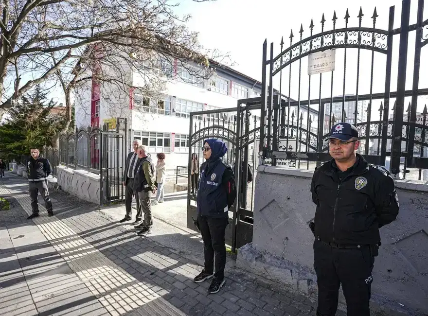 Okullarda yeni dönem: 30 bin bahçe görevlisi Okullarda yaşanabilecek şiddet ve