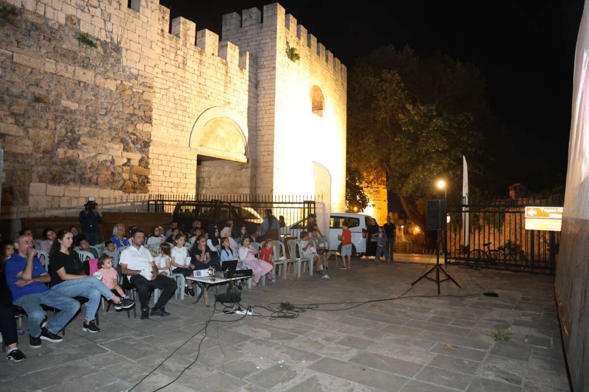 Osmangazi’de tarihi surlarda sinema keyfi!