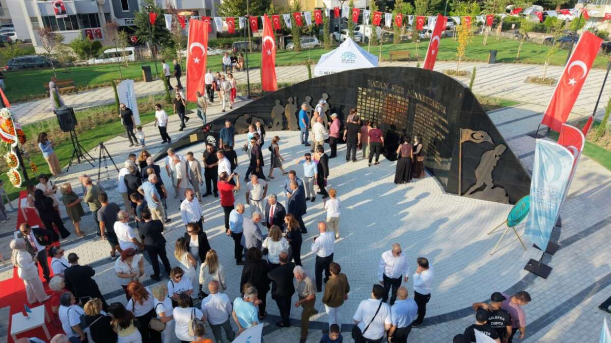 Şehitler Anıtı ve Nilüfer Şehitlik Parkı’nın açılışında duygu dolu anlar!