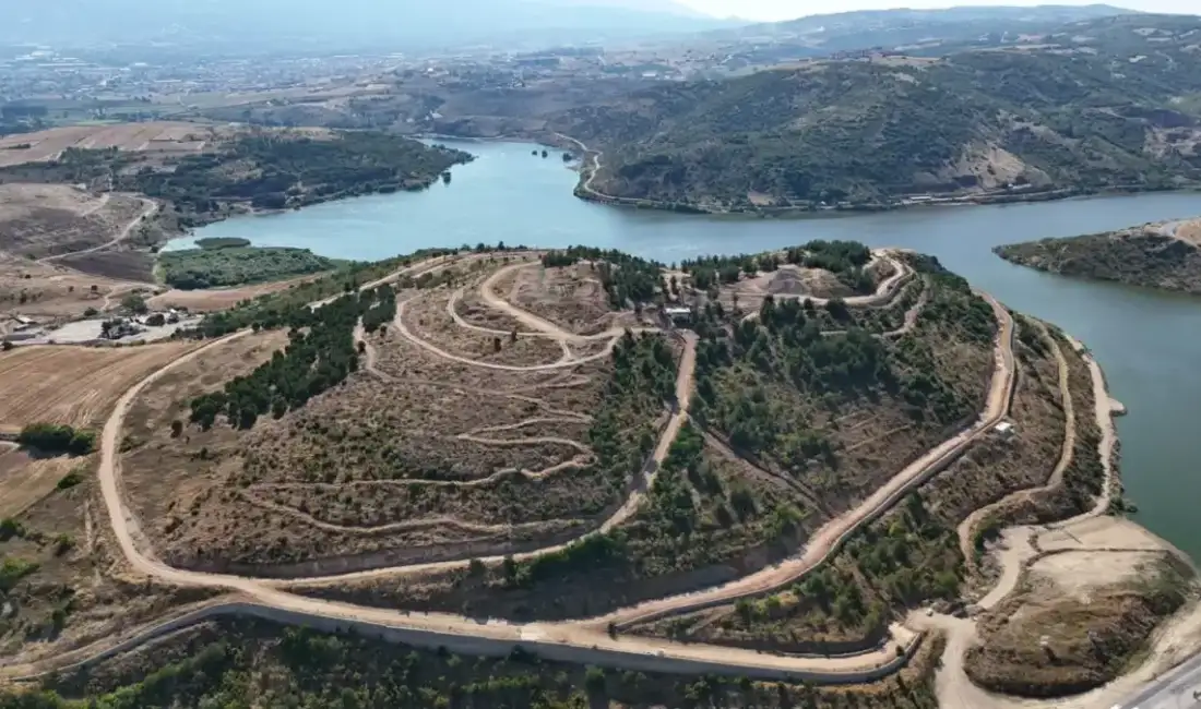 Burası yeşil dokusu, yapısı ve zengin içeriğiyle İnegöl’ün cazibe merkezi olacak! İnegöl’ün kuzey girişinde yapımı