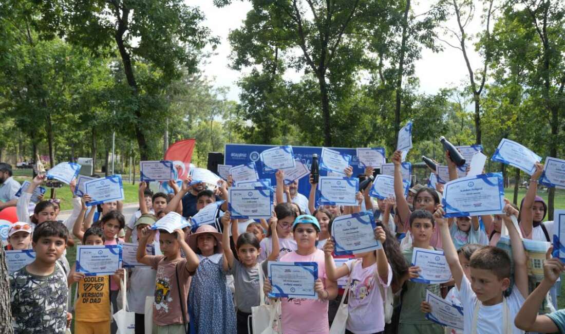 Yıldırım Gençlik Merkezi Yaz Okulu’nda mezuniyet coşkusu Yıldırım Belediyesi tarafından Yıldırım