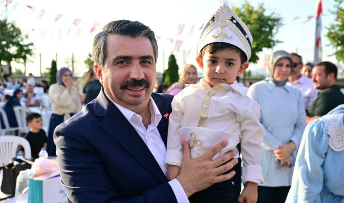 Yıldırım’da sünnet şöleni! Çocuklar güldü, aileler sevindi Yıldırım Belediyesi tarafından sünnet