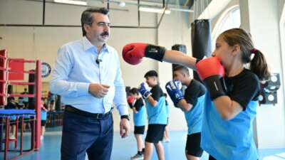 Yıldırım Belediyesi’nin düzenlediği Yaz Spor