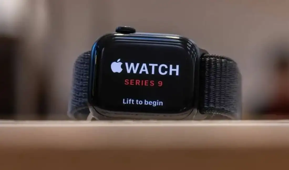 Apple Watch’ta “sürekli dinleme” tartışması Apple’ın yeni akıllı saatleri