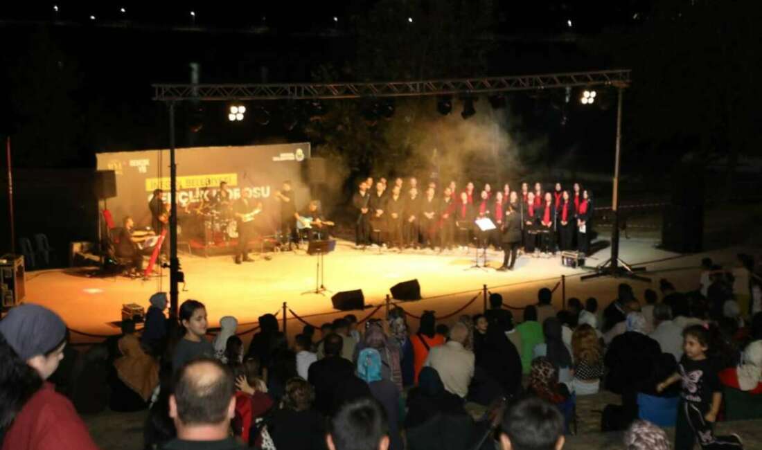 İnegöl’de unutulmaz bir akşam: Anlamlı bir konser… İnegöl Belediyesi tarafından şehrin