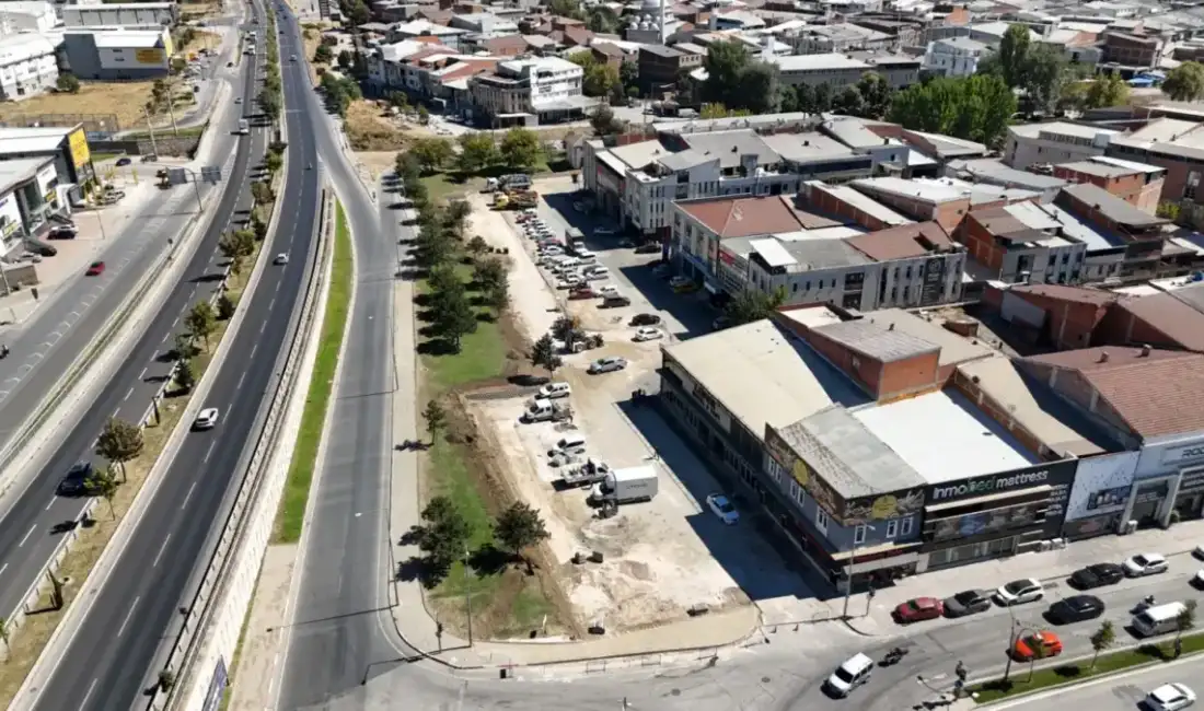 İnegöl’de otopark sorunu olan bölgelerde sorun çözülüyor! İnegöl Belediyesi, Ertuğrulgazi Caddesinin