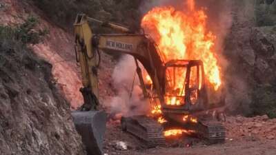 Erzurum’un Olur ilçesinde yol çalışmasında