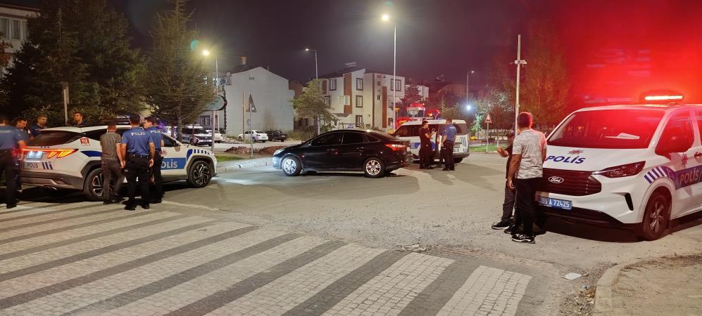 Akrabalar arasında bıçaklı kavga Kayseri'nin Melikgazi ilçesinde akrabalar