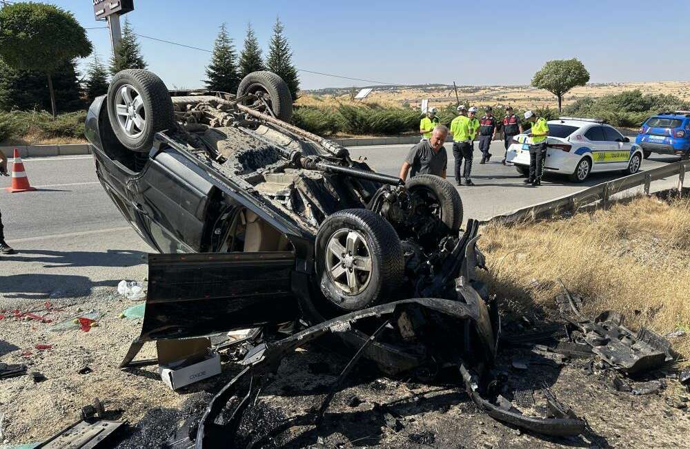 Takla atan otomobilin sürücüsünden acı haber Uşak’ın Banaz ilçesinde otomobilin