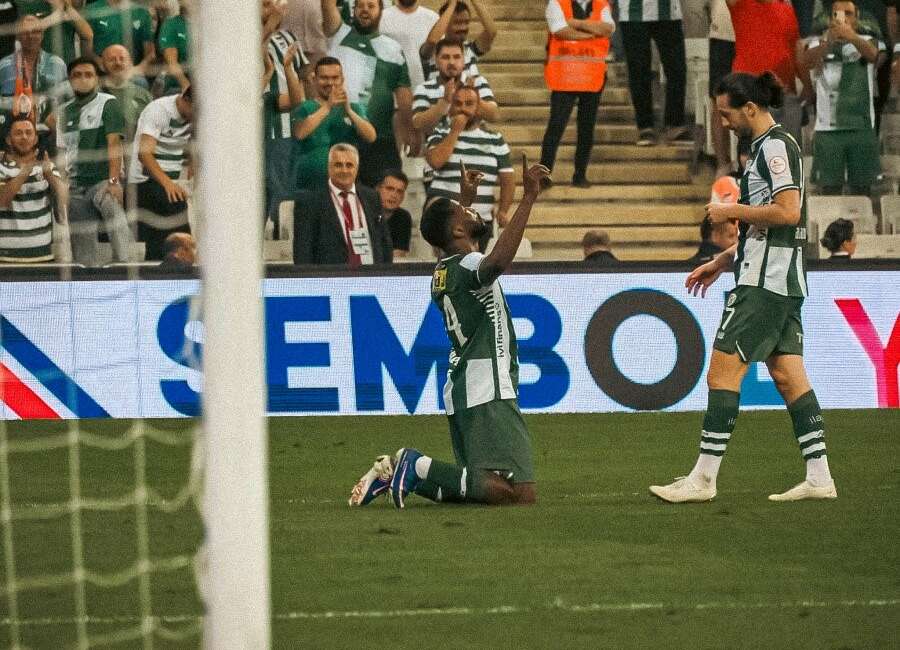 Bursaspor'un 29 yaşındaki Nijeryalı