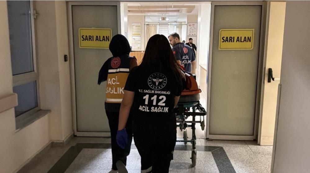 Adıyaman’da, yolun karşısına geçerken