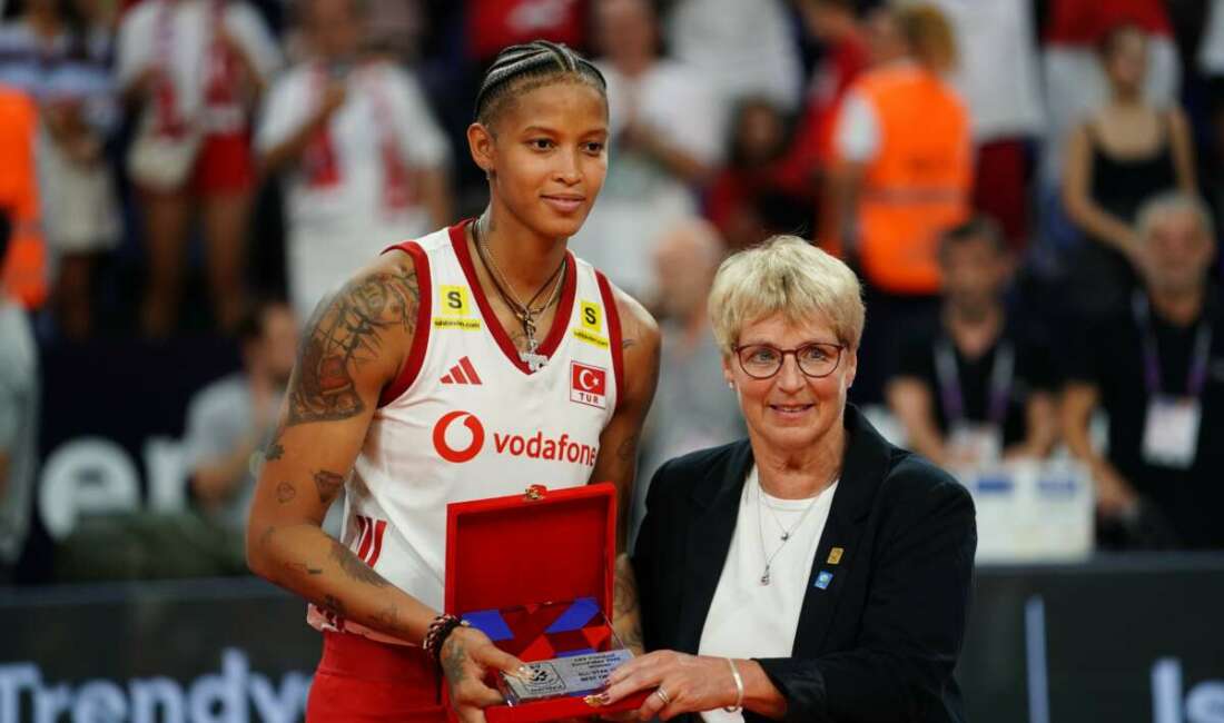 CEV Avrupa Şampiyonası’nda ödüller sahiplerini buldu! MVP Melissa Vargas Filenin Sultanları’nın üst üste