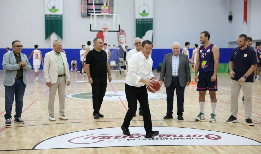 Başkan Erkan Aydın’dan basketbola tam destek Başkan Erkan Aydın’dan basketbola tam destek