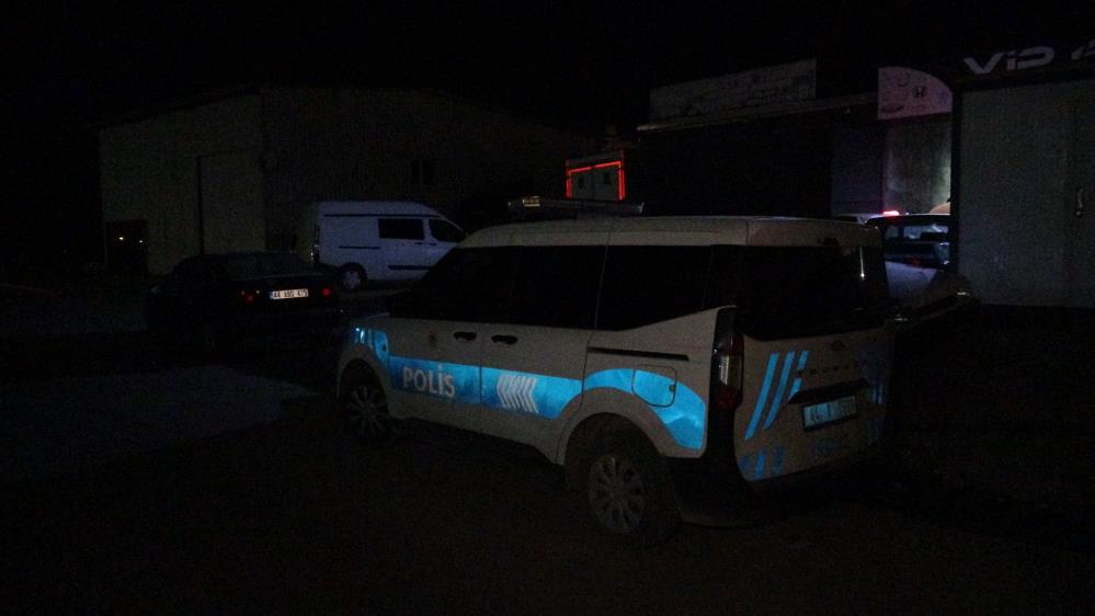 İki arkadaş arasında silahlı kavga: 1 yaralı Malatya'da bir iş