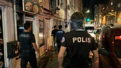 Bursa'da polis ekiplerince gerçekleştirilen ahlak