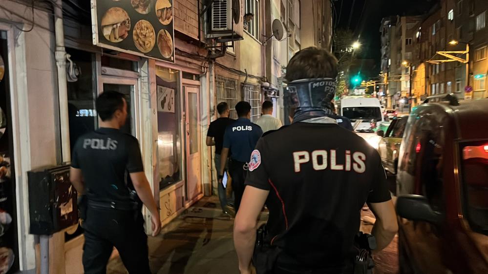 Bursa'da polis ekiplerince gerçekleştirilen