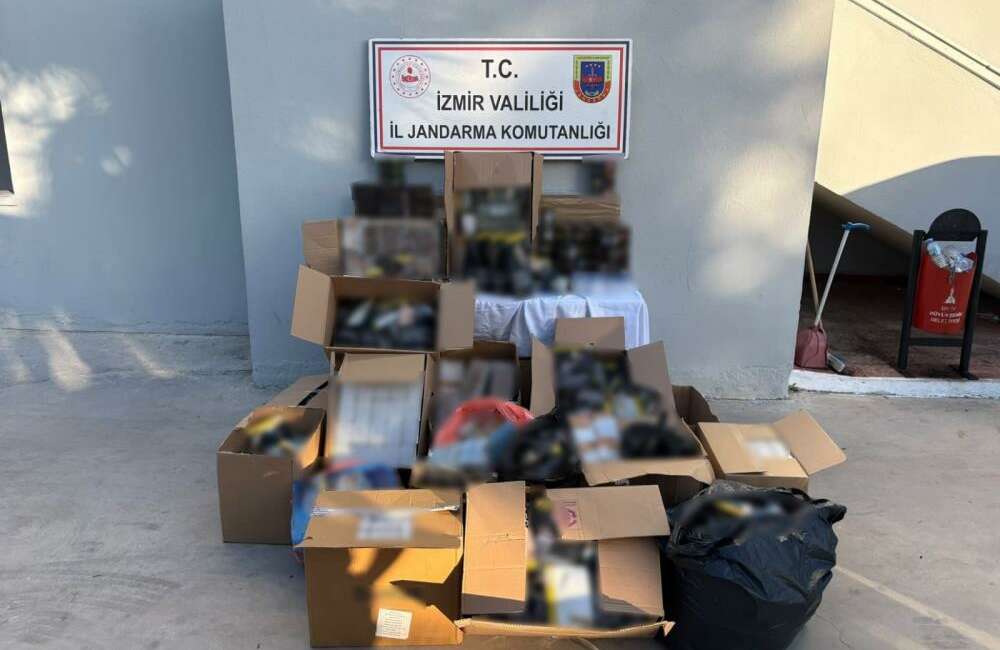 Jandarmadan kaçak tütün operasyonu İzmir'in Menderes ilçesinde