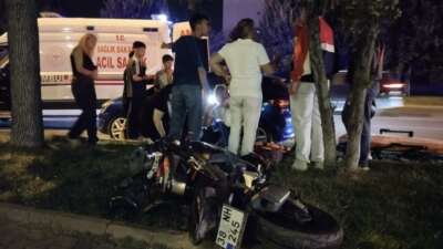 Kayseri'nin Melikgazi ilçesinde otomobille motosikletin