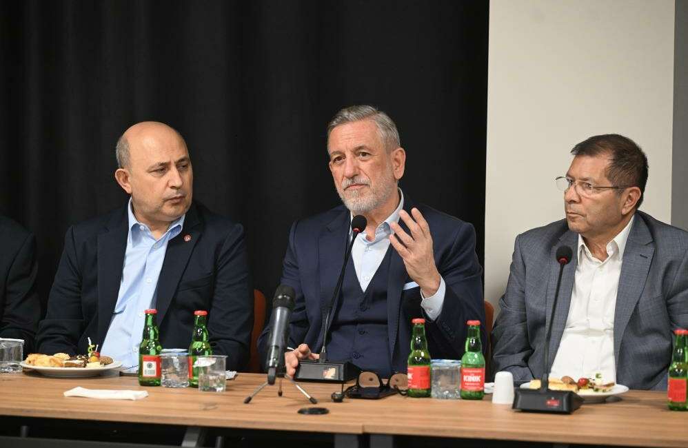 Başkan Burkay; “Bursa için birlikte güzel projeler hayata geçireceğiz” Bursa Ticaret ve Sanayi