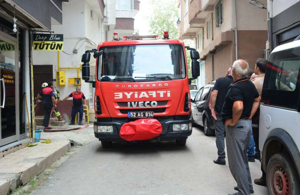 Ocakta unutulan yemek paniğe neden oldu Ordu'nun Ünye ilçesinde bir