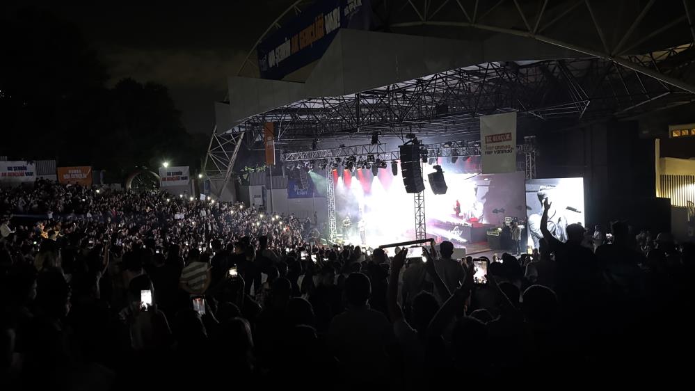 Bursa’da Poizi rüzgarı esti! Bursa’da düzenlenen Bir Gençlik