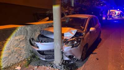 Niğde’de iki otomobilin çarpışması sonucu