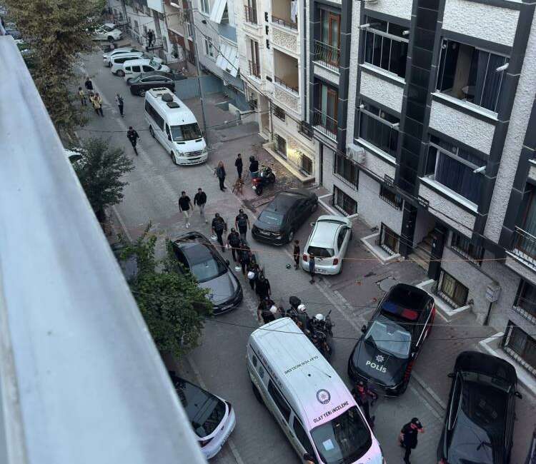 Servis minibüsünün çarptığı 6 yaşındaki çocuktan acı haber Esenyurt'ta servis minibüsünün çarptığı