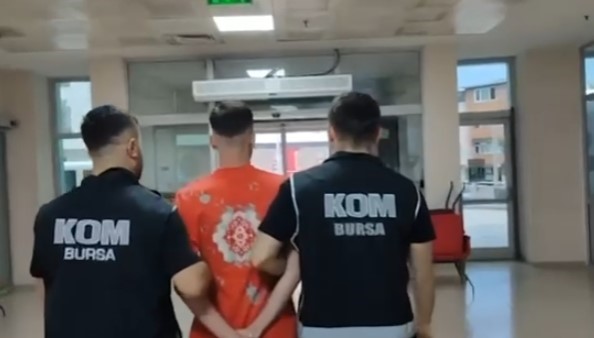 Bursa polisi; suç teşkil
