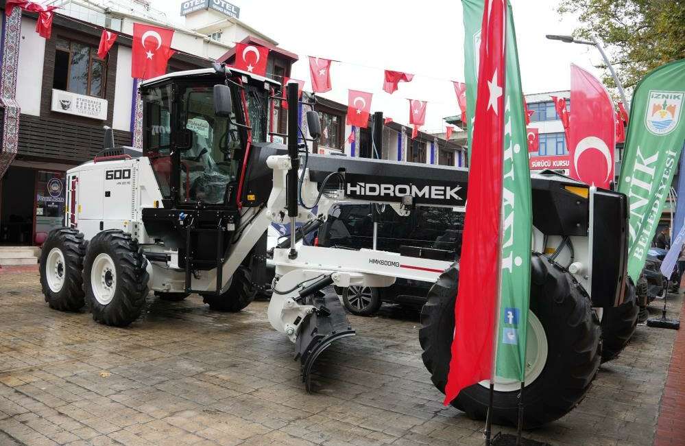 İznik Belediyesi’nin araç filosu güçlendi İznik Belediyesi, ilçenin yol