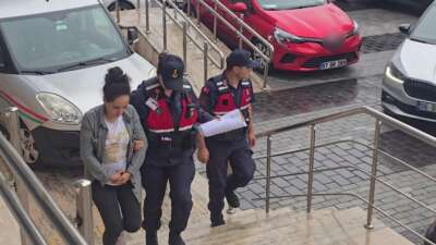  Zonguldak'ta 17 yaşındaki kızlarını
