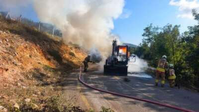Hatay'ın İskenderun ilçesinde alevlere teslim