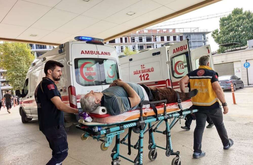 Bursa’da çatıdan düşen kişi ağır yaralandı Bursa'nın İnegöl ilçesinde evinin