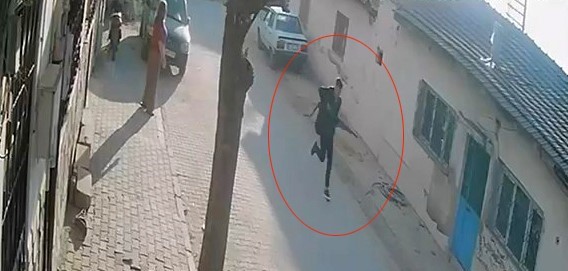 Manisa’da okula silahlı saldırı! Çok sayıda yaralı var Manisa'nın Turgutlu ilçesinde bir