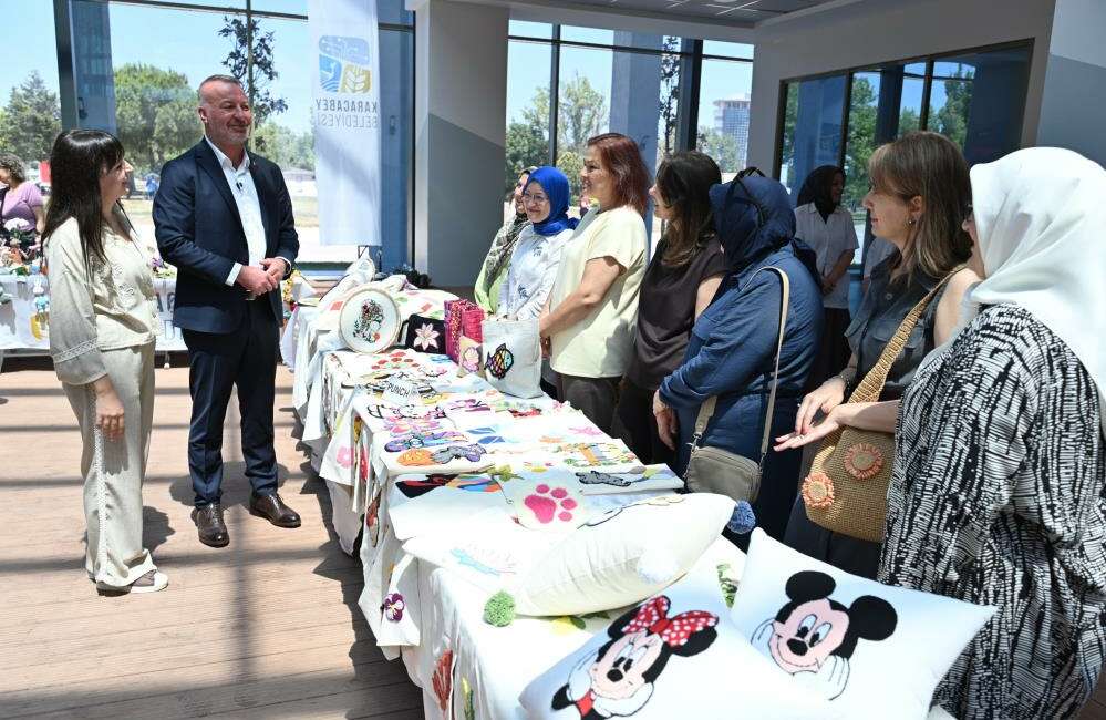 Karacabey’de sanat atölyeleri büyük ilgi görüyor Karacabey Belediyesi, vatandaşları ebru,