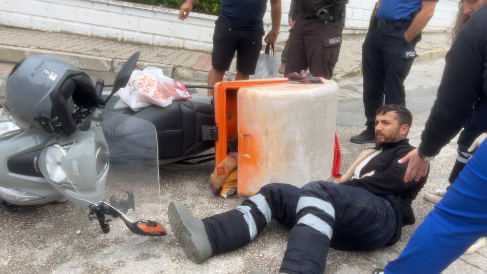 Bursa’da kuryenin zor anları Bursa'da ani fren yapan