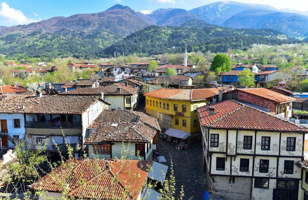 Bursa’nın asırlık köyü Cumalıkızık için önemli iş birliği! Bursa UNESCO Derneği Cumalıkızık