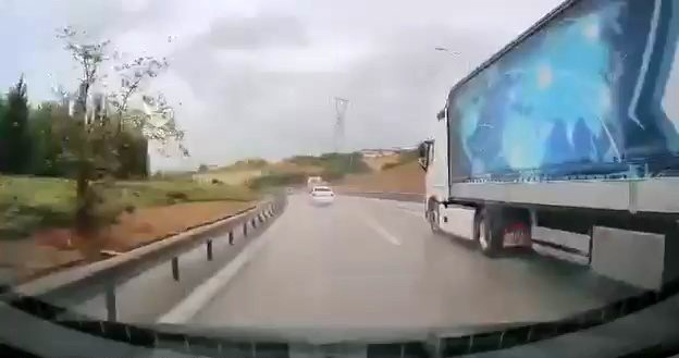 Bursa’da yağışlı havaya rağmen